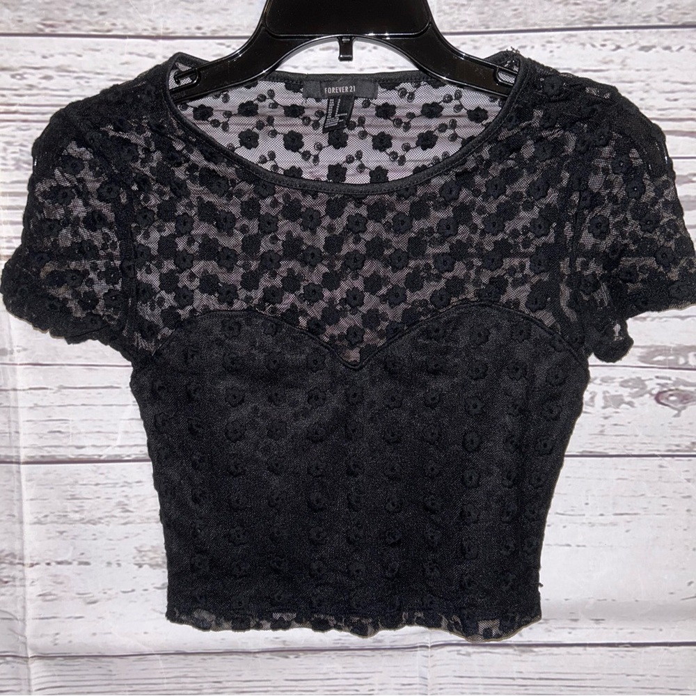 💙Forever 21 Black Lace Crop Top